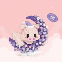 Дитячий конструктор Рожева свинка 8981 серії "Cute Moon" 474 деталі Дитячий конструктор Рожева свинка 8981 серії "Cute Moon" 474 деталі