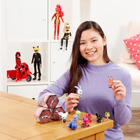 Фігурка Леді Баг та Супер-Кіт "Коробочка-сюрприз з Квами" Miraculous 50500 іграшка в асортименті