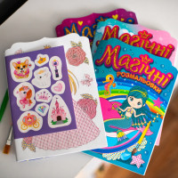 Водна розмальовка "Принцеси" 10171025 8 сторінок 22 наліпки