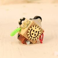 Розвиваюча іграшка Бізікуб "Дорожній" Temple Group TG200139 5х5х5 см Розвиваюча іграшка Бізікуб "Дорожній" Temple Group TG200139 5х5х5 см