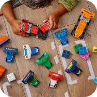 Конструктор LEGO DUPLO Town Автомобілі для перегонів і пілоти команд Формули-1, 70 деталей (10445)