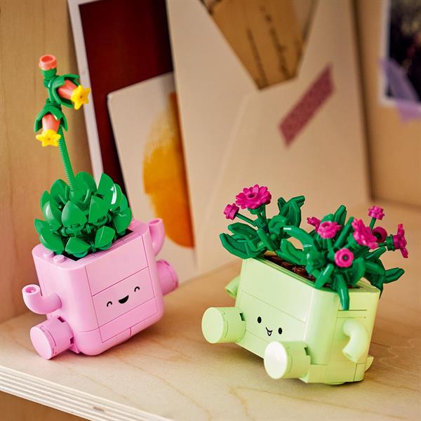 Конструктор LEGO® Botanicals Рослини, що гойдаються Набір, 253 деталі (11506) Конструктор LEGO® Botanicals Рослини, що гойдаються Набір, 253 деталі (11506)