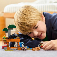 Конструктор LEGO Minecraft Шахтна експедиція Броненосець 247 деталей (21269)