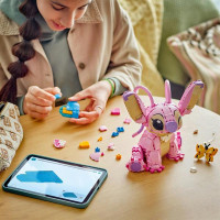 Конструктор LEGO Disney Ангел 784 деталі (43257)