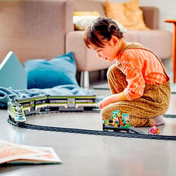 Конструктор LEGO City Trains Пасажирський поїзд-експрес з пультом 764 деталі (60337)