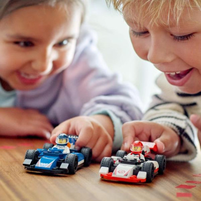 Конструктор LEGO City Автомобілі для перегонів F1 команд Williams Racing та Haas F1, 92 деталі (60464)