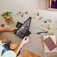 Конструктор LEGO Despicable Me 4 Родинний маєток Ґру й посіпак 868 деталей (75583)