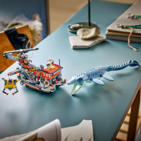Конструктор LEGO® Jurassic World Напад мозазавра на човен Іграшка (77983)