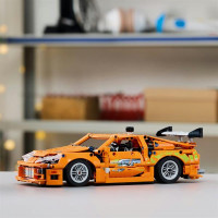 Конструктор LEGO Technic Fast and Furious Toyota Supra MK4 810 деталей (42204)