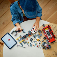 Конструктор LEGO City Звалище з автомобілями 871 деталь (60472) Конструктор LEGO City Звалище з автомобілями 871 деталь (60472)