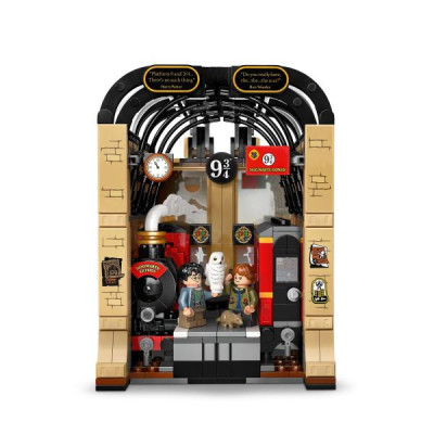 Конструктор LEGO Harry Potter Бук нук Гоґвортський експрес 832 деталі (76450)