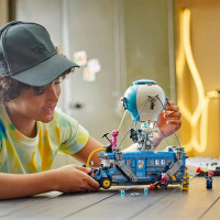 Конструктор LEGO Fortnite Battle Bus Іграшка з відеогри 954 деталі (77073)