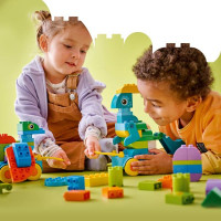 Конструктор LEGO DUPLO Town Динозаври на колесах 3 в 1, 108 деталей (10451)