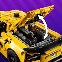 Конструктор LEGO Technic Chevrolet Corvette Stingray 732 деталі (42205)