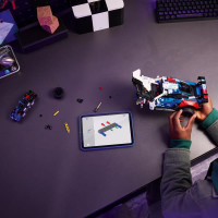Конструктор LEGO® Technic Автомобіль для перегонів BMW M4 GT3 EVO 747 деталей (42226)