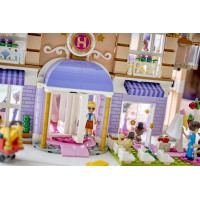 Конструктор LEGO® Friends Гранд-готель у Хартлейк-Сіті, 1406 деталей (42704)