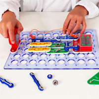 Електронний конструктор Doka Перший транзистор 118 схем (D70701)