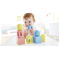 Набір брязкалець Hape Геометричні фігури 9 в 1 (E0456)