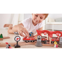 Іграшкова залізниця Hape Місто 51 ел. (E3730)