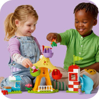 Конструктор LEGO DUPLO Свинка Пеппа Ярмарок розваг 53 деталі (10453)