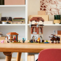 Конструктор LEGO Minecraft Аванпост розбійників і спустошувач 665 деталей (21278)