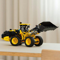 Конструктор LEGO Technic Колісний навантажувач Volvo L120 Electric 973 деталі (42209) Конструктор LEGO Technic Колісний навантажувач Volvo L120 Electric 973 деталі (42209)