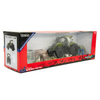 Набір Britains Модель трактора Valtra з аксесуарами та фігурками 1:32 (43323)