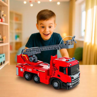 Автомодель серії "Super Big Truck" – ПОЖЕЖНА МАШИНА SCANIA (світло, звук, функ. води) Автомодель серії "Super Big Truck" – ПОЖЕЖНА МАШИНА SCANIA (світло, звук, функ. води)