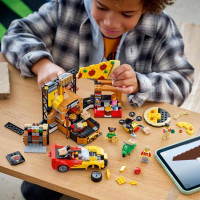 Конструктор LEGO® City Доставка піци з різними транспортними засобами, 494 деталі (60496)