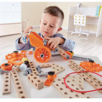 Конструктор Hape Junior Inventor з підсвіткою 57 деталей (E3032) Конструктор Hape Junior Inventor з підсвіткою 57 деталей (E3032)