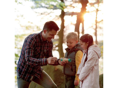 Механічний фонарик Hape Nature Fun з чохлом (E5579)