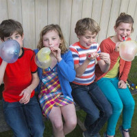 Набір для видування бульбашок 4M Крижане серце 2 в асорт. (00-06204) Набір для видування бульбашок 4M Крижане серце 2 в асорт. (00-06204)