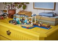 Конструктор LEGO® City Класичний трамвай до пляжу - Іграшки-потяги 693 деталі (60506)