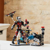 Конструктор LEGO Super Heroes Перший месник Протистояння Пригодницька битва 736 деталей (76314)