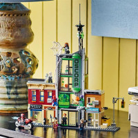 Конструктор LEGO Super Heroes Человек-паук против Оскорпа 808 деталей (76324)