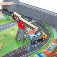 Іграшкова залізниця Hape зі столом 70 ел. (E3766)