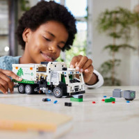Конструктор LEGO Technic Сміттєвоз Mack LR Electric 503 деталі (42167) Конструктор LEGO Technic Сміттєвоз Mack LR Electric 503 деталі (42167)