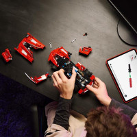 Конструктор LEGO Technic Ferrari FXX K 897 деталей (42212)