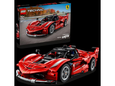 Конструктор LEGO Technic Ferrari FXX K 897 деталей (42212)