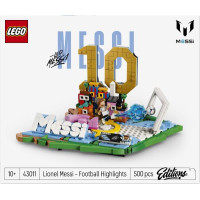 Конструктор LEGO® Editions Ліонель Мессі — найкращі моменти футбольних матчів, 500 деталей (43011) Конструктор LEGO® Editions Ліонель Мессі — найкращі моменти футбольних матчів, 500 деталей (43011)
