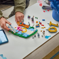 Конструктор LEGO® Editions Ліонель Мессі — найкращі моменти футбольних матчів, 500 деталей (43011) Конструктор LEGO® Editions Ліонель Мессі — найкращі моменти футбольних матчів, 500 деталей (43011)