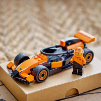 Конструктор LEGO City Пілот F1 з автомобілем для перегонів команди McLaren 86 деталей (60442) Конструктор LEGO City Пілот F1 з автомобілем для перегонів команди McLaren 86 деталей (60442)