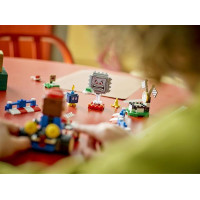 Конструктор LEGO Super Mario Mario Kart Interactive LEGO Mario та Standard Kart 278 деталей (72043)