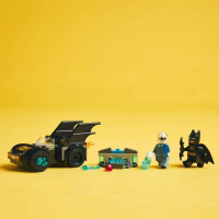 Конструктор LEGO DC Batman: Бетмен і Бетмобіль проти містера Фріза 63 деталі (76301)