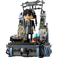 Конструктор LEGO Wednesday Фігурка Венздей Аддамс 702 деталі (76780)