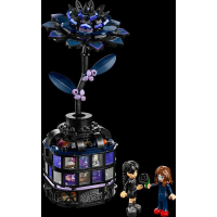 Конструктор LEGO Wednesday Квітка чорної жоржини 358 деталей (76784)