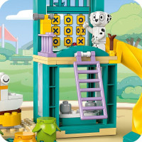 Конструктор LEGO Bluey Веселощі з Блуї та Хлоєю на ігровому майданчику 104 деталі (11201)