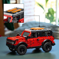 Конструктор LEGO Technic Позашляховик Ford Bronco SUV 943 деталі (42213)