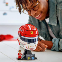 Конструктор LEGO® Editions Шолом Шарля Леклера з команди Scuderia Ferrari HP, 886 деталей (43014)