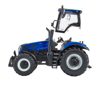 Модель Britains Трактор New Holland T8.435 Genesis 1:32 (43339)